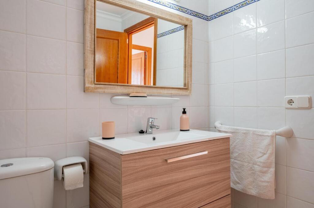 פלניטקס Apartamentos Karin 2°E מראה חיצוני תמונה